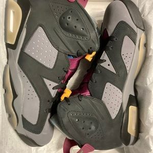 Jordan 6 retro Bordeaux size 9.5
100% AUTHENTIC